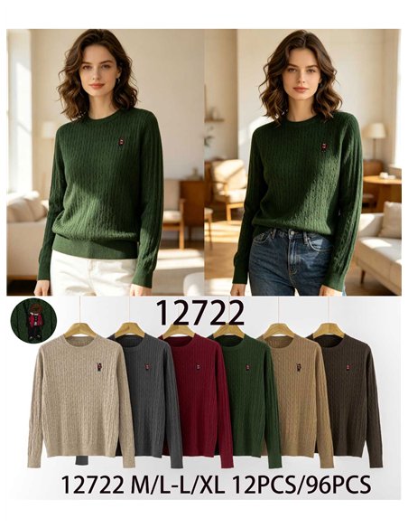 Cable knit sweater with mini embroidery