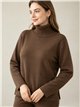 Conjunto jersey cuello alto con bolsillos y pantalón