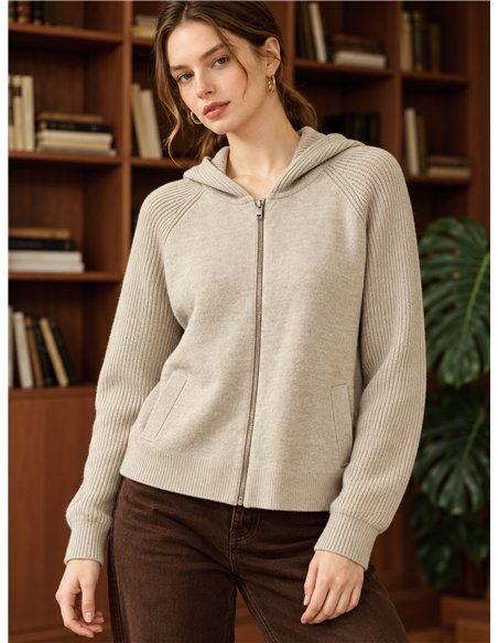 Giacca in maglia con cappuccio e cerniera