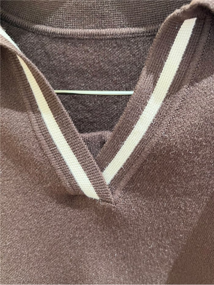 Ensemble pull à col roulé et pantalon avec finitions contrastées