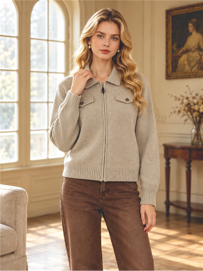Cardigan con tasche a patta