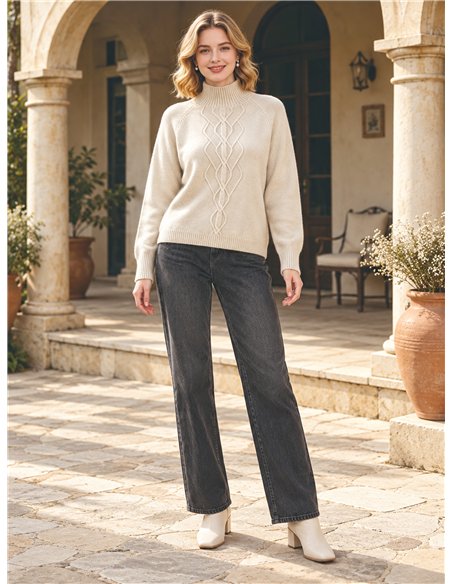 Maglione a collo alto con treccia centrale