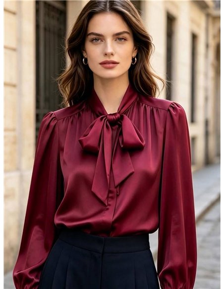 Blusa satinada con lazada