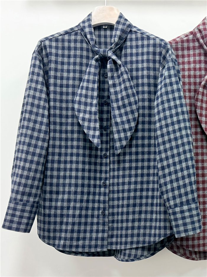 Camisa de cuadros con lazada