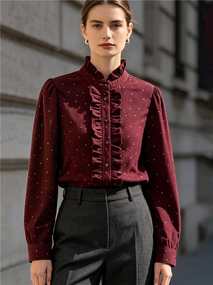 Blusa pana de lunares con volantes