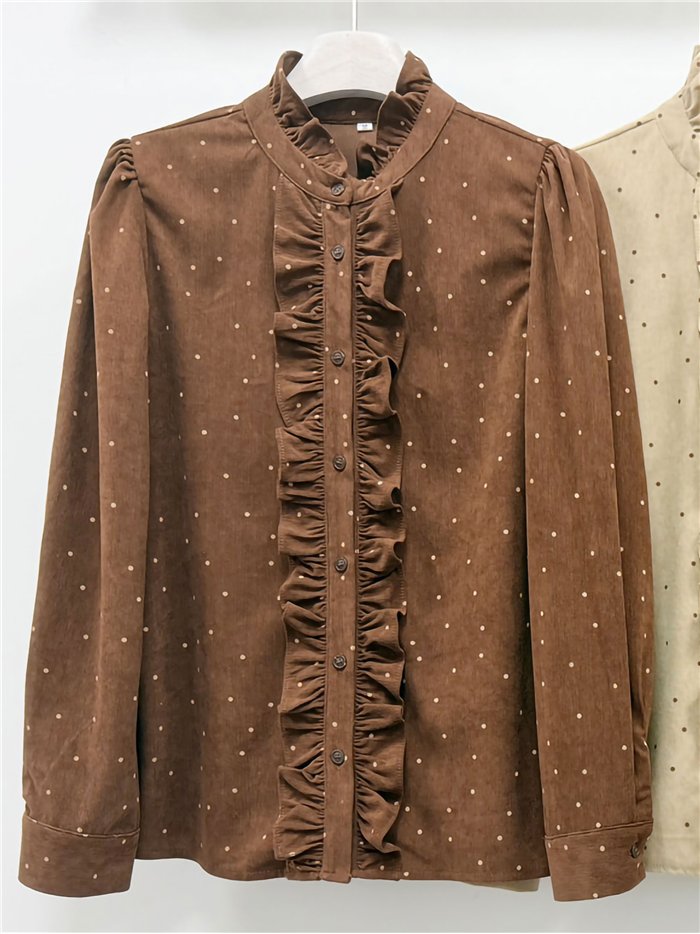 Blusa pana de lunares con volantes