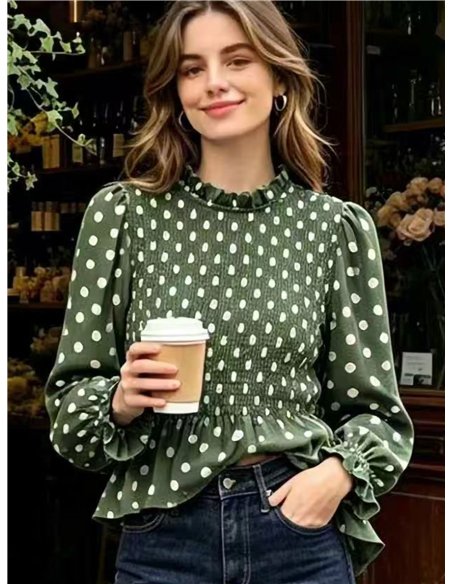 Blusa de lunares con nido de abeja