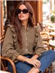Blusa con volantes y pliegues