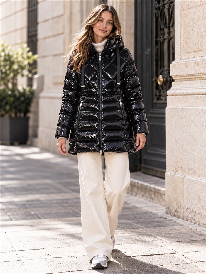 Anorak acharolada capucha water repellent