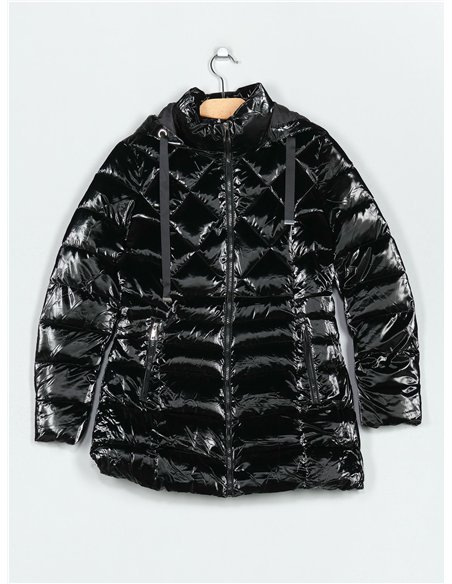 Anorak acharolada capucha water repellent