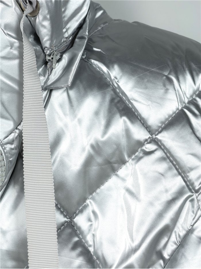 Anorak acharolada capucha water repellent