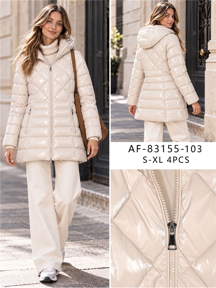 Anorak acharolada capucha water repellent