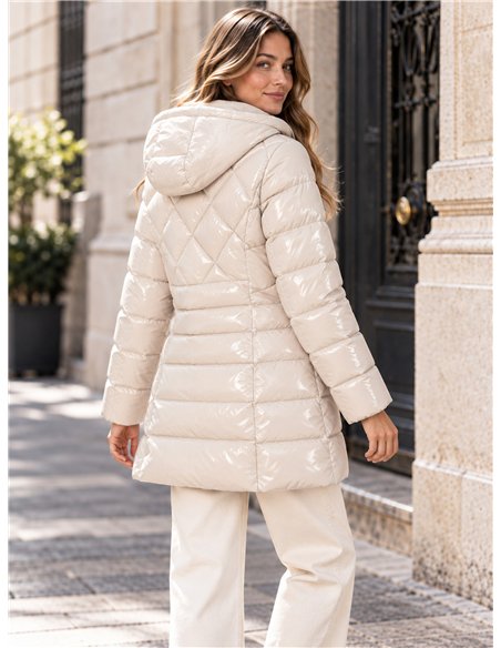 Anorak acharolada capucha water repellent