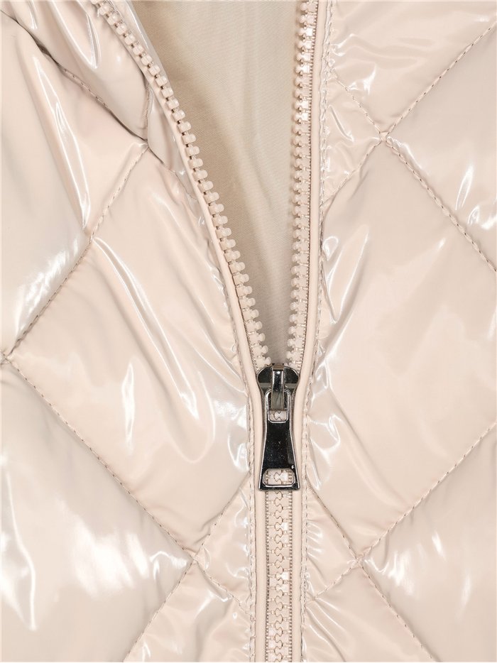 Anorak acharolada capucha water repellent