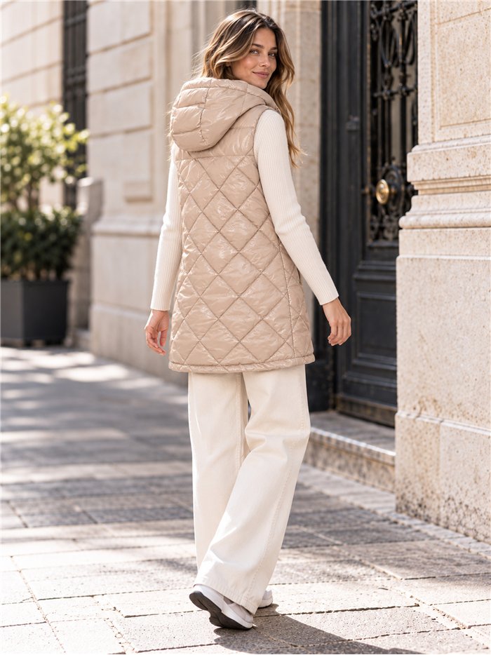 Chaleco largo acharolado capucha water repellent