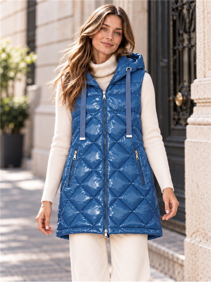 Chaleco largo acharolado capucha water repellent