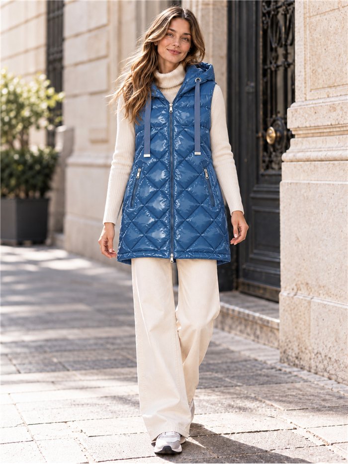 Chaleco largo acharolado capucha water repellent