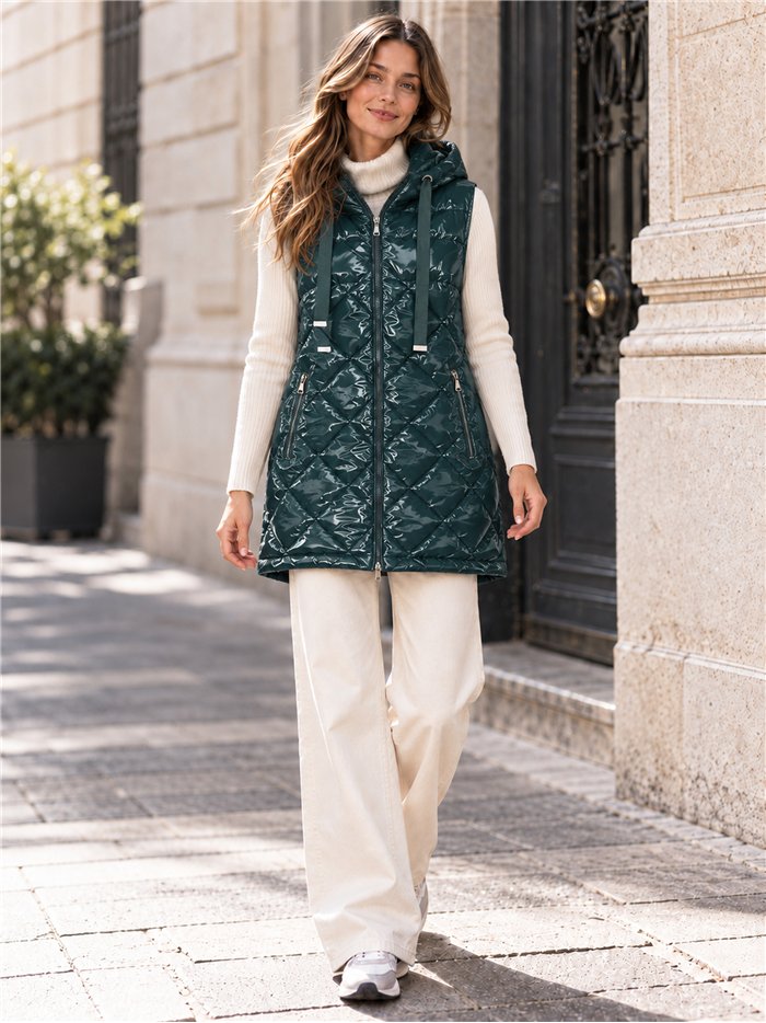Chaleco largo acharolado capucha water repellent