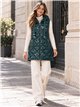 Chaleco largo acharolado capucha water repellent