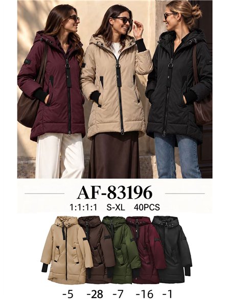 Anorak amplio capucha