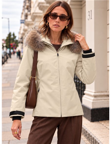 Chaqueta acolchada capucha con pelo