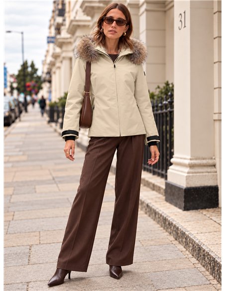 Chaqueta acolchada capucha con pelo