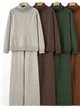 Conjunto jersey cuello vuelto y pantalón