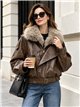 Chaqueta efecto piel con cuello de pelo