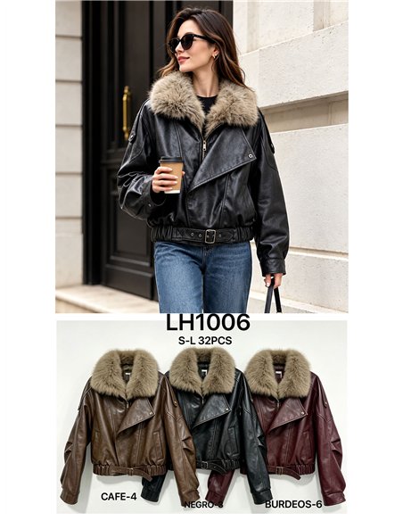 Chaqueta efecto piel con cuello de pelo