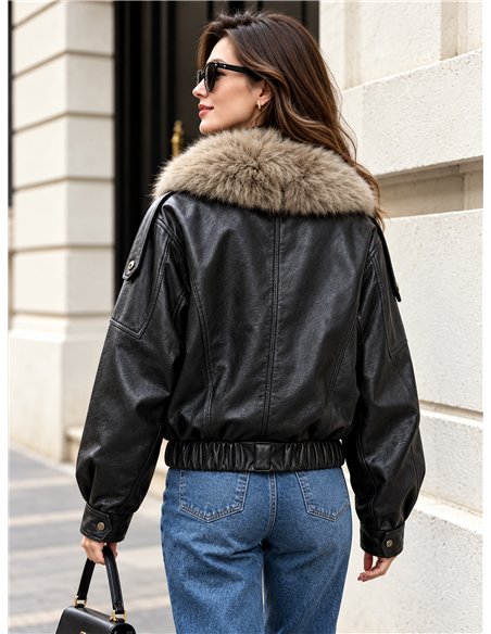 Chaqueta efecto piel con cuello de pelo