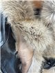 Chaqueta efecto piel con cuello de pelo