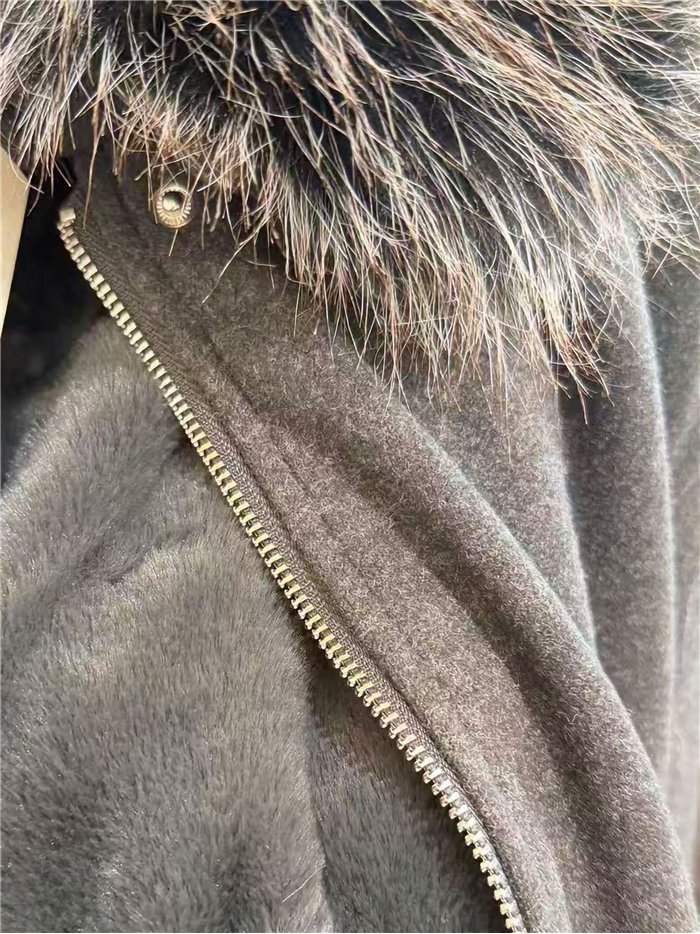 Chaqueta corta paño con cuello de pelo