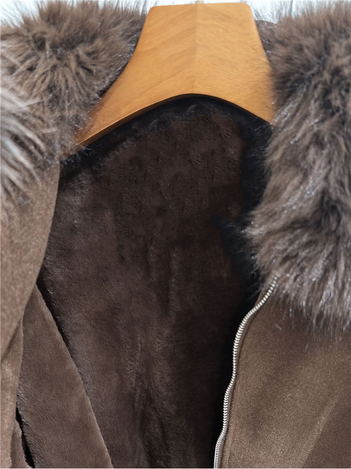 Chaqueta corta paño con cuello de pelo