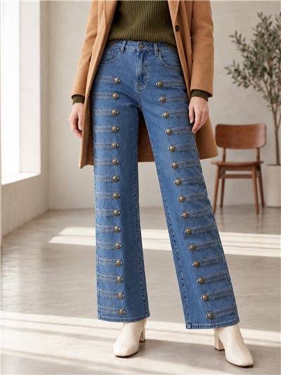 Weit geschnittene Jeans mit Militärdetails