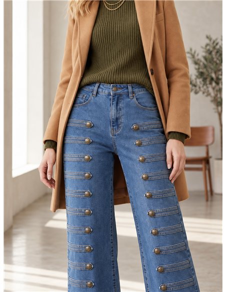 Jeans a gamba larga con dettagli militari