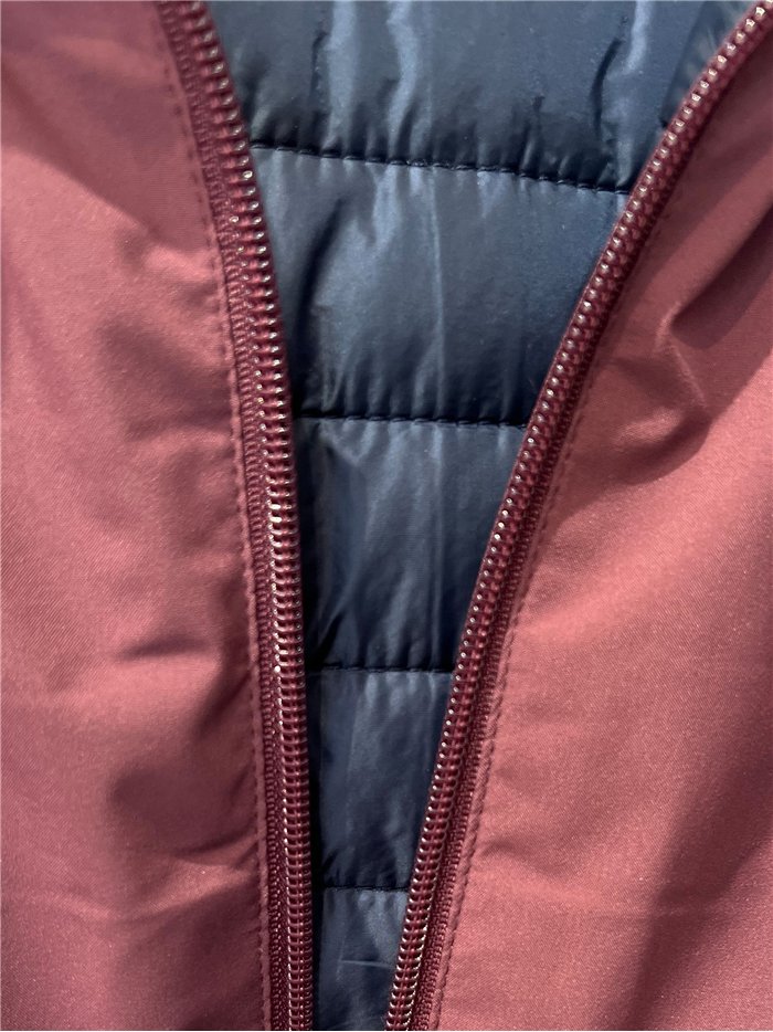 Chaqueta reversible acolchada con capucha