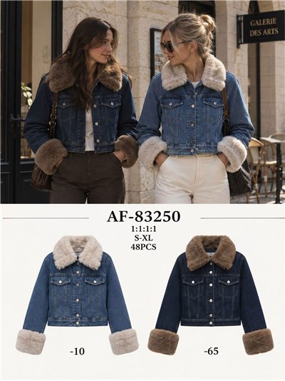 Chaqueta vaquera corta acolchada con pelo 2