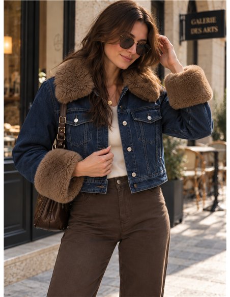 Chaqueta vaquera corta acolchada con pelo