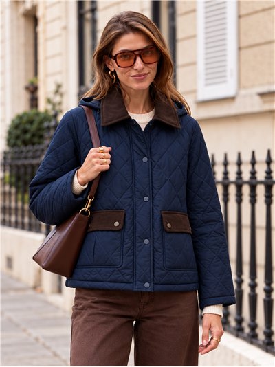 Chaqueta acolchada de rombos cuello pana con capucha