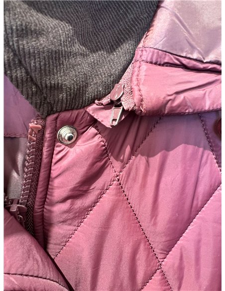 Chaqueta acolchada de rombos cuello pana con capucha