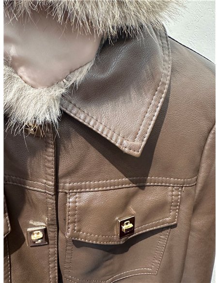 Chaqueta efecto piel con pelo