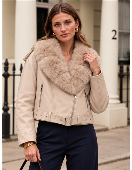 Chaqueta biker efecto piel con cuello de pelo