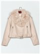 Chaqueta biker efecto piel con cuello de pelo