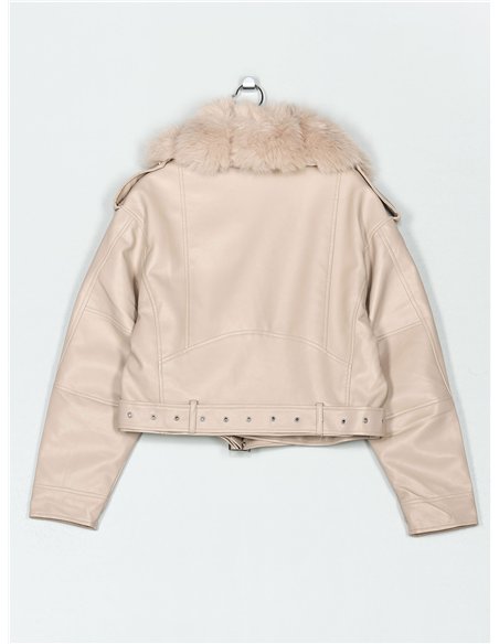 Chaqueta biker efecto piel con cuello de pelo