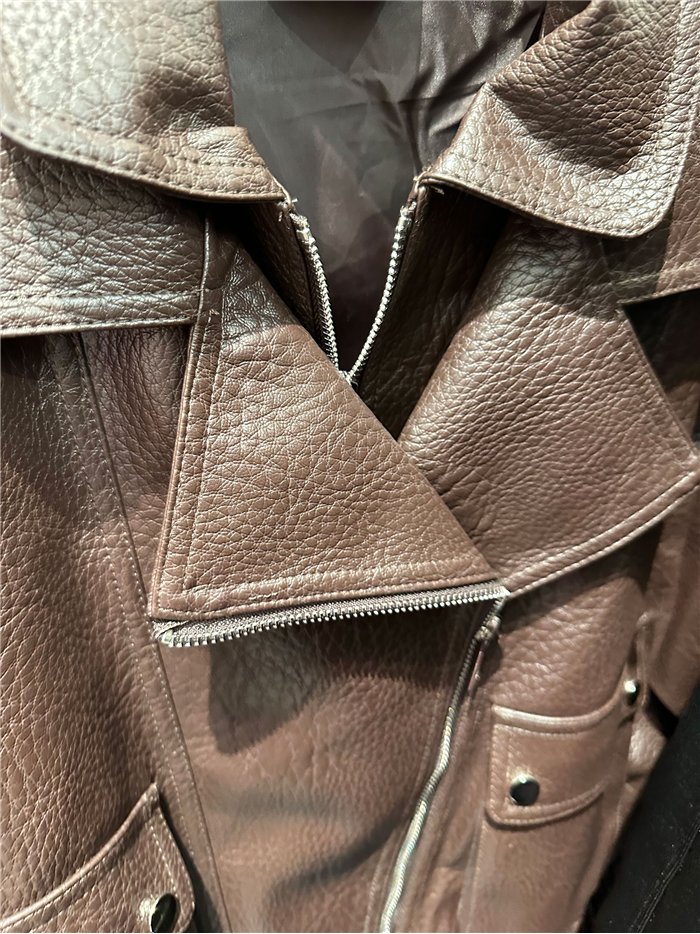 Chaqueta biker efecto piel con bolsillos