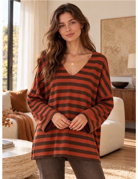 T-shirt rayé oversize à col en V