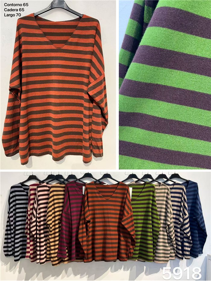 T-shirt rayé oversize à col en V