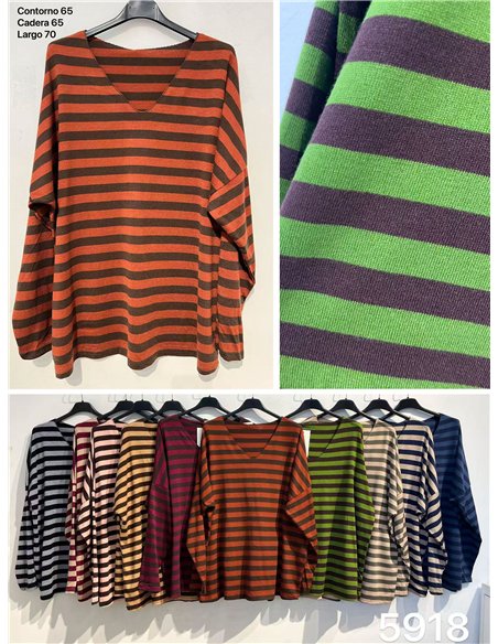 T-shirt rayé oversize à col en V