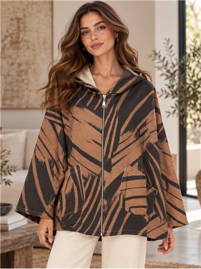 Chaqueta estampada talla grande con capucha