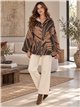 Chaqueta estampada talla grande con capucha